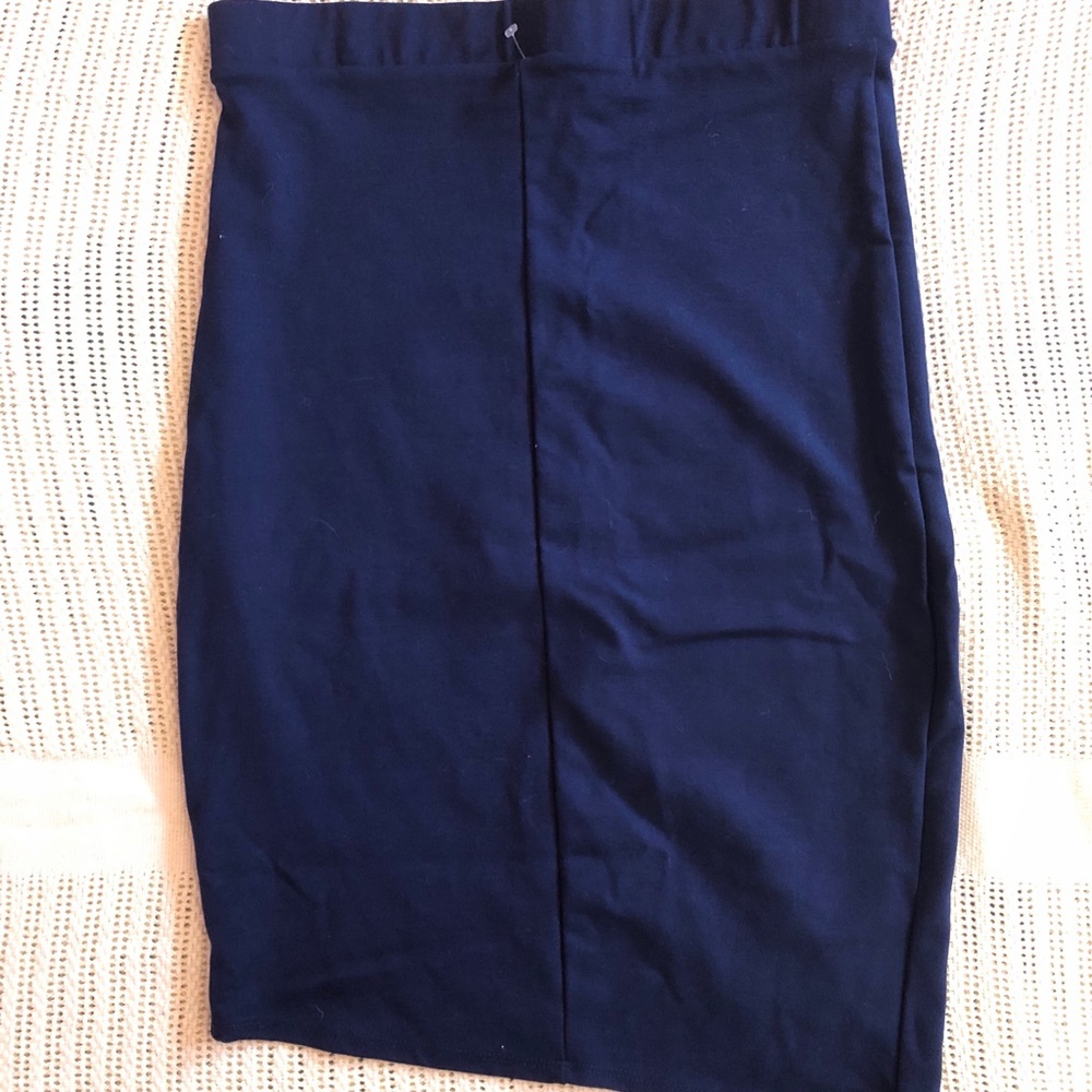 Navy Crop Top and Skirt Set - Picture 4 of 6